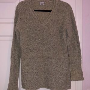 Heather gray Columbia Sportswear V Neck Pullover